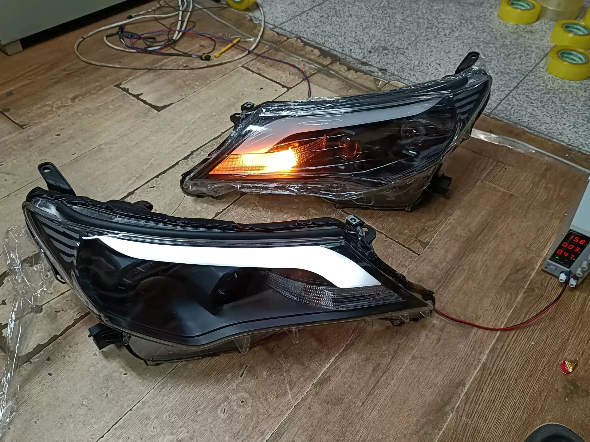

For Toyota rav4 2013-15 Car Headlight assembly led DRL daytime running light turn signal head lamp