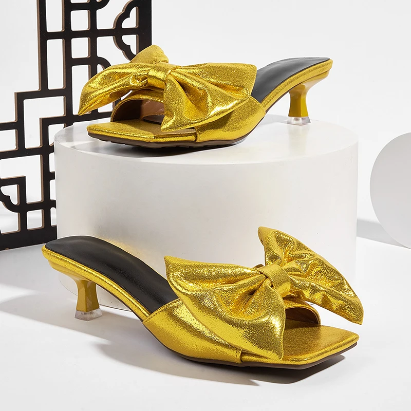 

Summer Slippers Women Sequin Bow Luxury Outdoor Beach Flip Flops Females Sandals Trend Brand Design Slides Shoes Woman Big Size