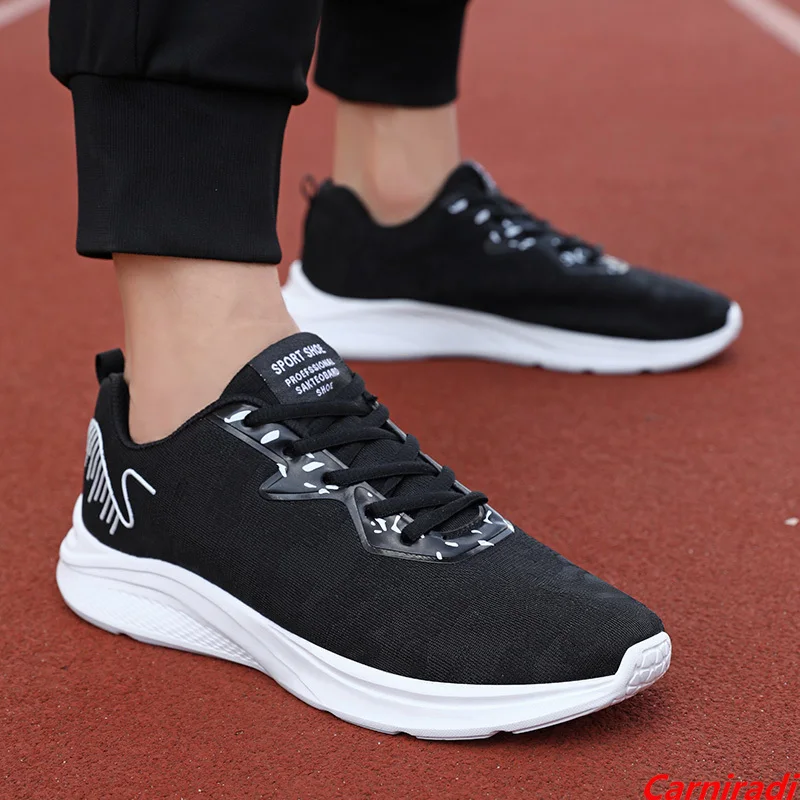 Unisex Custom Label High Quality Flying Knit Breathable Casual Shoes Couple  Lightweight Jogging Sports Sneakers - China Men Shoes and Women Shoes price