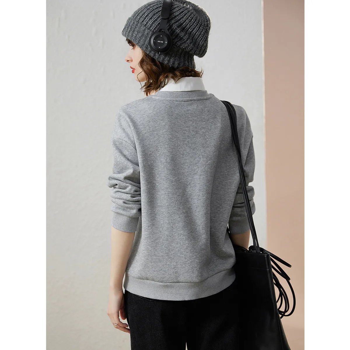 LOUIS YAO 2024 Winter Collection with Thick Velvet Women's Hoodie Three Dimensional Embroidered Pentagram Long Sleeve Top 5