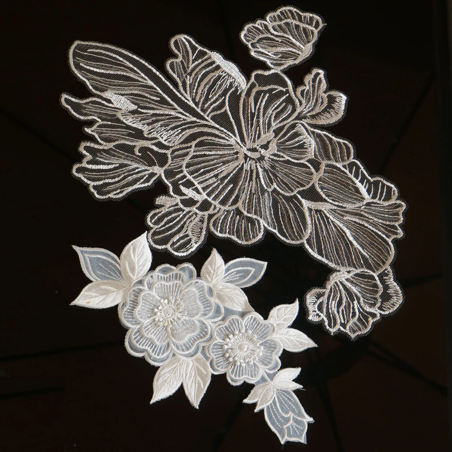 Fashion white sequin embroidery flower lace appliques for clothes