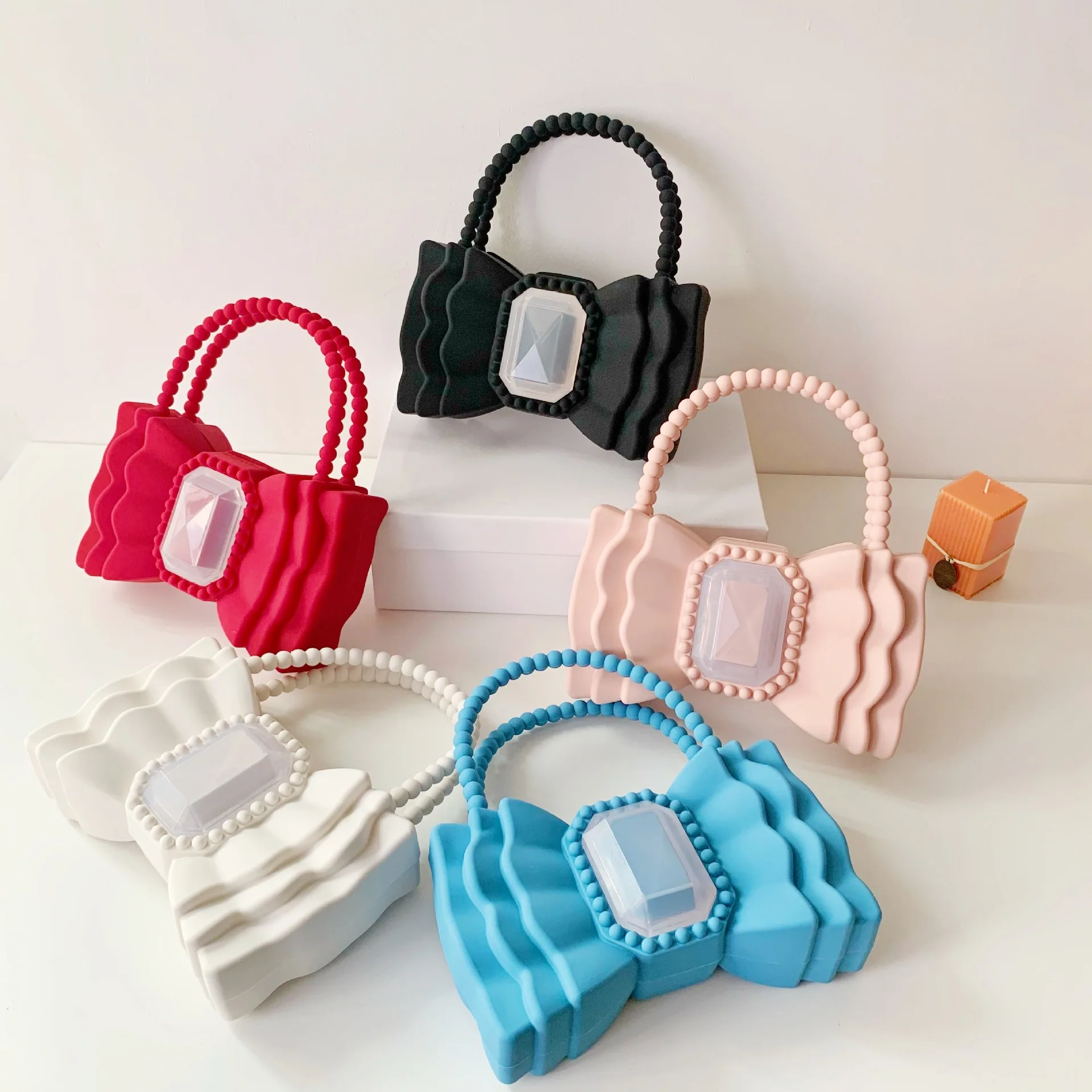 

2022 Hot Style Designer Summer Brand New Knotbow Princess Style Girl Cute Bow Box Gel Jelly Hand Bag PVC Sweet Doll Handbag
