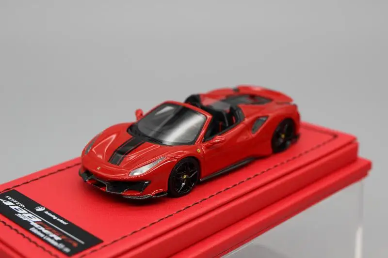Rotating Wheel 1:64 Red Roadster 488 model