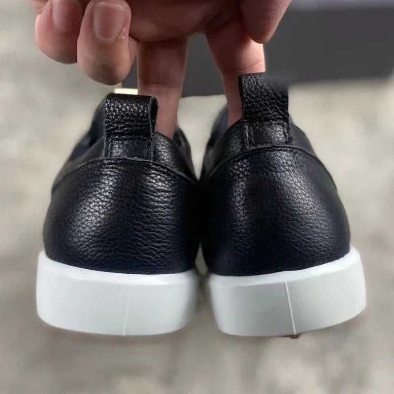 Description Picture 4 of itemWomen Golf Shoes Genuine Leather Golf Sneakers Comfortable Walking Footwears