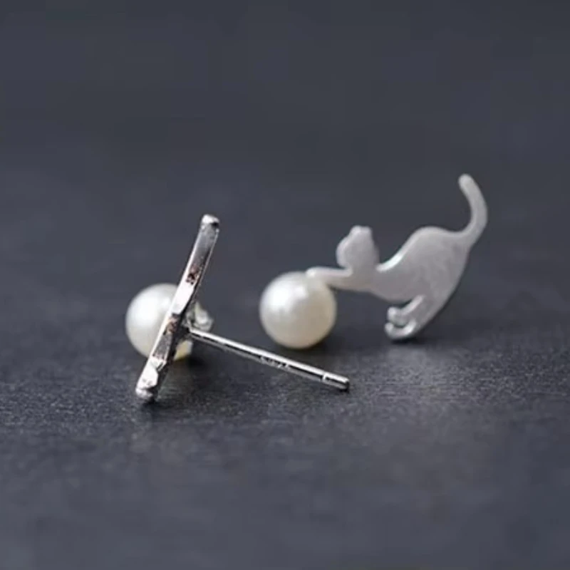 REETI 925 Sterling Silber Katze Perle asymmetrische Ohrstecker für Frauen Elegante Hochzeit Schmuck pendientes mujer moda Brincos