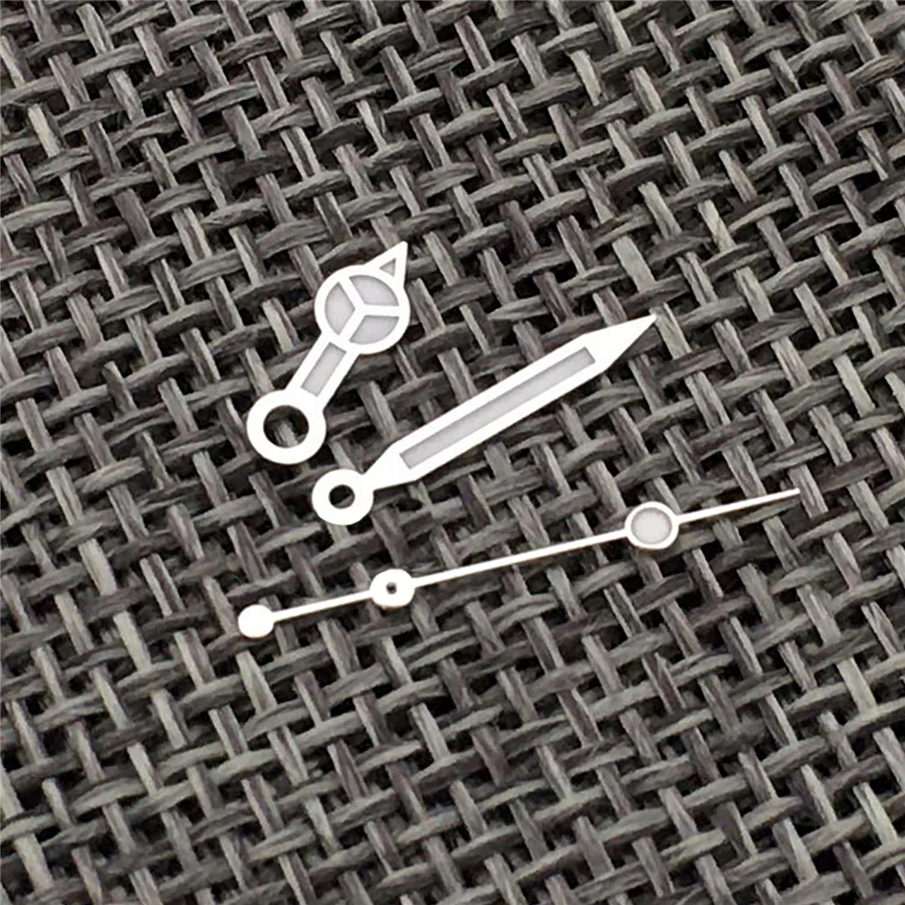 Рисунок 2 - Синие светящиеся наручные часы