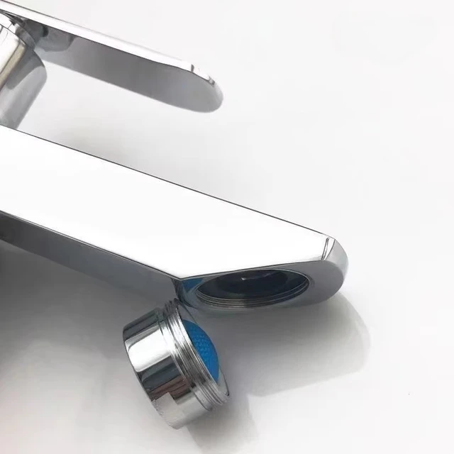 1 ชิ้น หัวกรองน้ำก๊อกน้ำห้องน้ำ/ห้องครัว ขนาด 18 มม./20 มม./22 มม./24 มม. ป้องกันน้ำกระเด็น 4