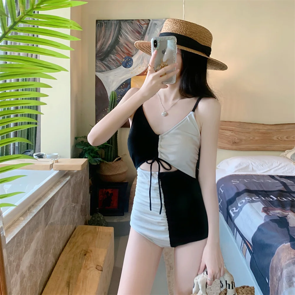 

Wisuwore One Pieces Swimsuit 2023 Women Patchwork Strap Bathing Suit Monokini Pleated Swimwear Summer Holiday Swimming Wear