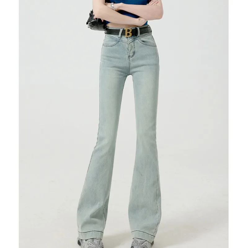 

Spring and Summer Women's Spliced Button Zipper Pocket Fashionable Solid Color Slim Fit and Versatile Casual Micro Flared Jeans