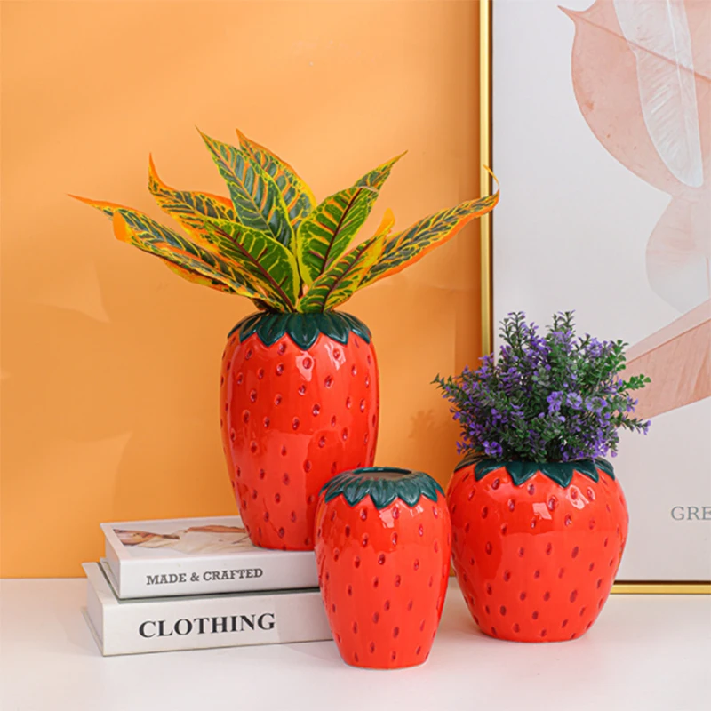 

Nordic Simulation Strawberry Ceramic Vase Art Flower Pot Home Craft Living Room Decor Plants Cachepot Original Wedding Ornaments