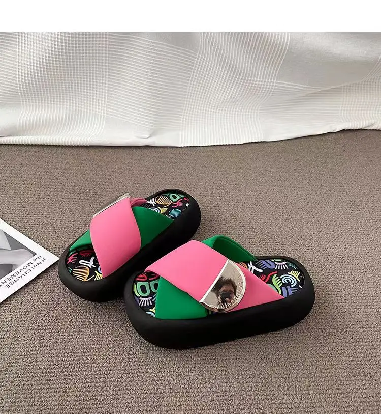 Fashion Summer 2024 Women's Platform Slippers Comfort Crisscross Band Sandals Slides Beach Home Casual Open Toe Soft
