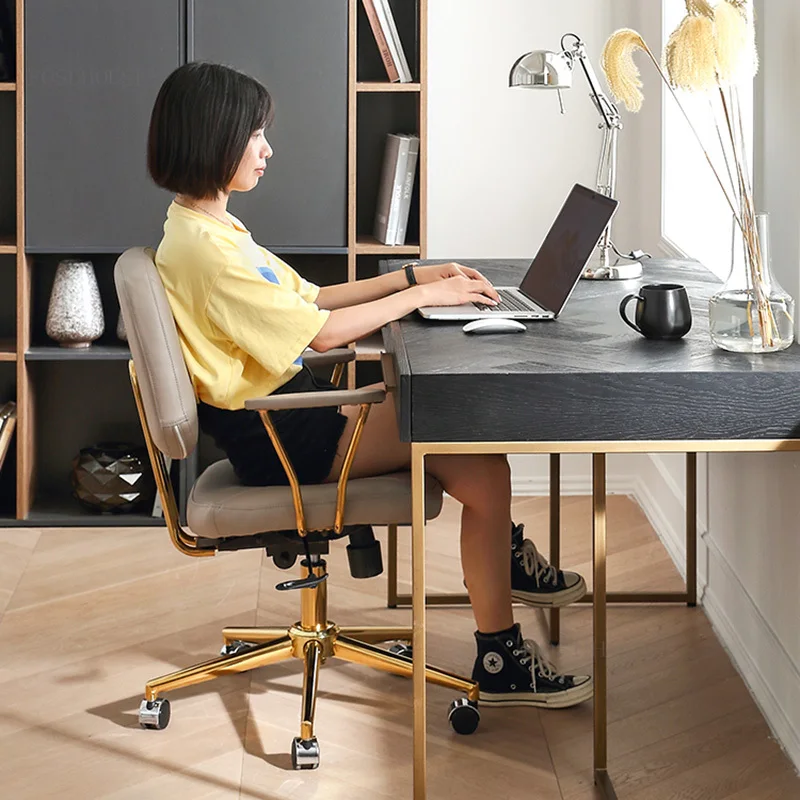 

White Luxury Office Chairs Home Lift Swivel Armchair Creative Office Gravity Nordic Backrest Chair Minimalist Computer Chair
