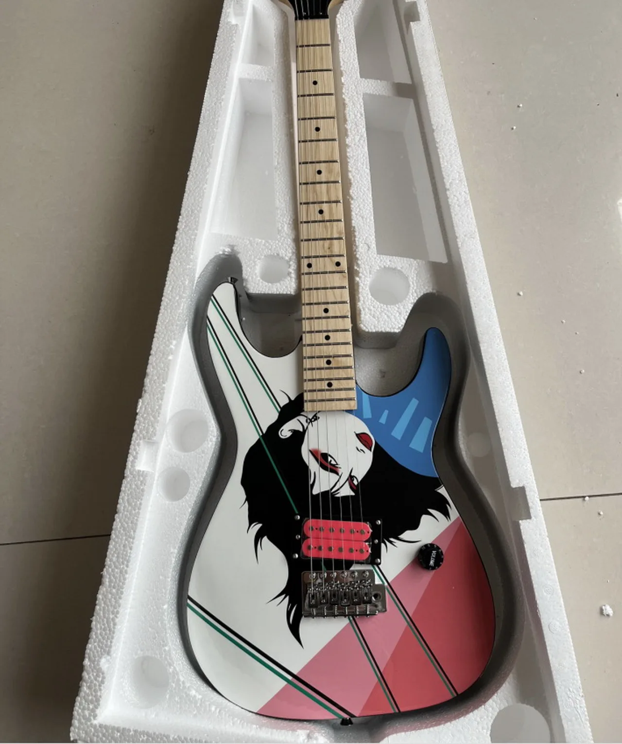 

The new product the high quality Cartoon image ST electric guitar Stratocaste-r maple fingerboard Guitar electric guitar