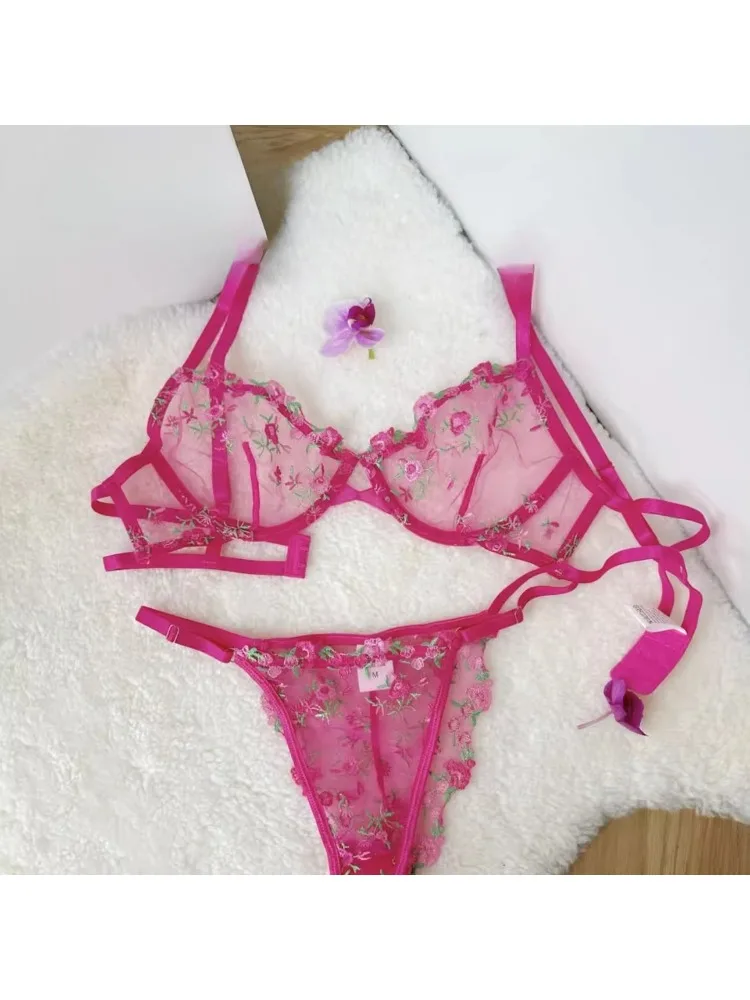 YUQI Ensemble de lingerie de luxe français – Ensemble soutien-gorge et culotte noirs sexy avec broderie florale, intimes transparents et séduisants pour femmes