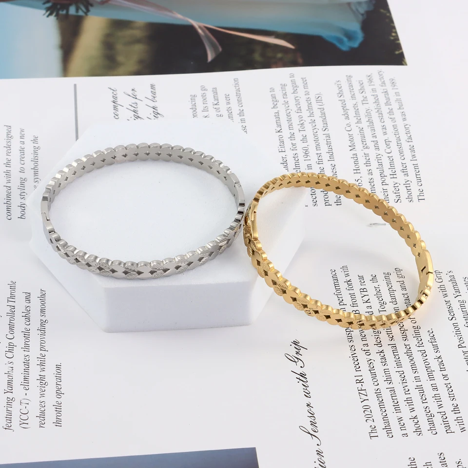 New 316L Stainless Steel Leaves Bangle Bracelet Minimalist Metalic Golden 18 K Cuff Bracelet Waterproof Jewelry Party Gift