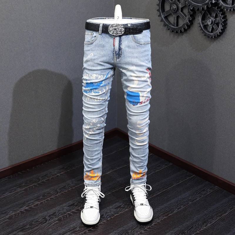 Street Fashion Men Jeans Retro Light Blue Skinny Fit Printed Jeans Men Punk Trousers Painted Designer Hip Hop Denim Pants Hombre