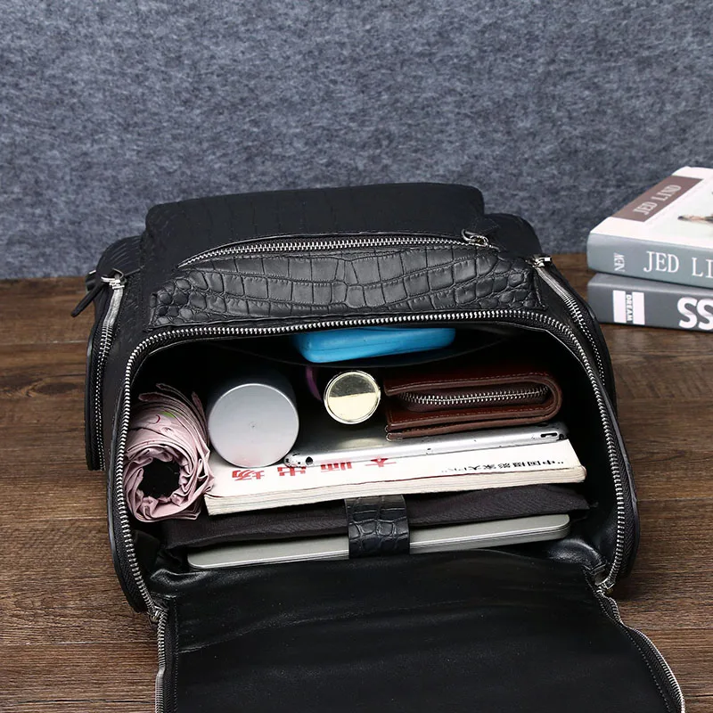 Men bag genuine leather bag men's bag Men's large backpack large capacity travel bag outdoor men's bag factory direct delivery