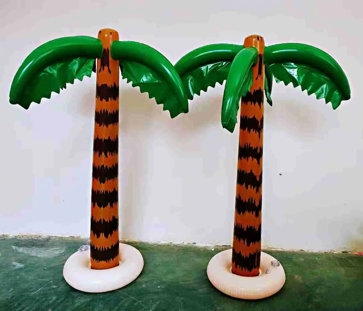 Inflatable Palm Tree Large Size Coconut Tree Beach Swimming Pool Party Decoration Balloon Tree Prop