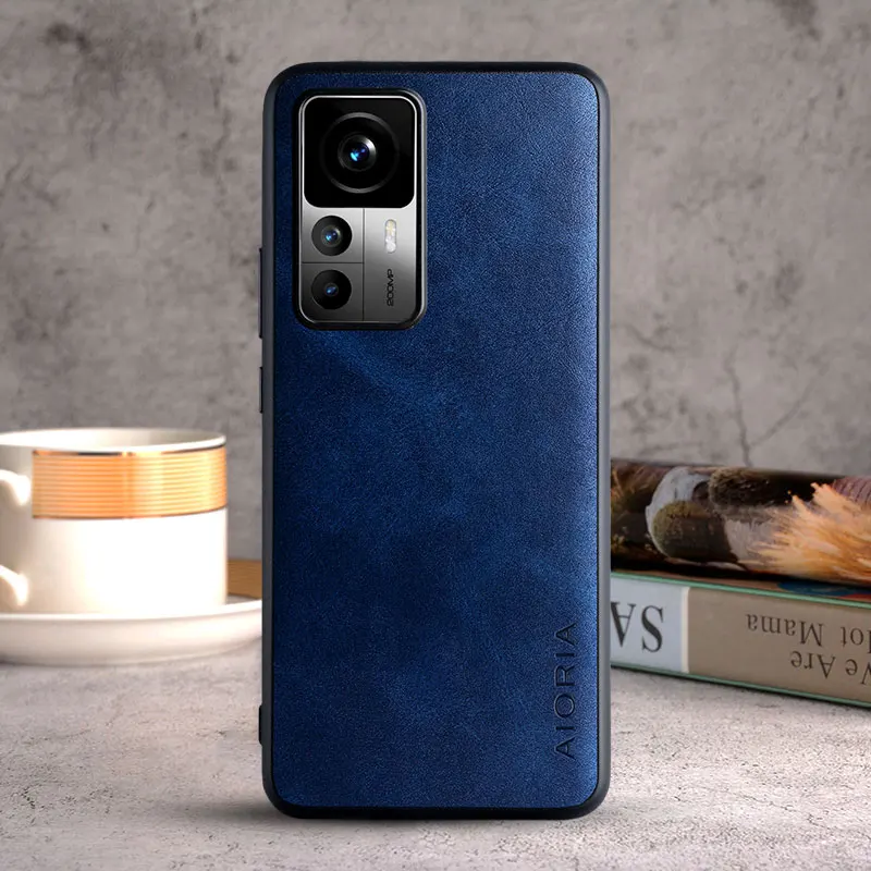 Luxury Vintage Leather Phone Case - Elegant Protective Cover