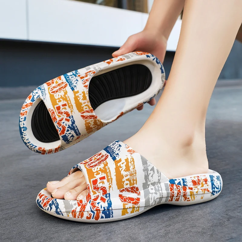 2023 Men's Summer Luxury Beach EVA Soft Sole Indoor Light Slippers Fashion Outdoor Fashion Slippers