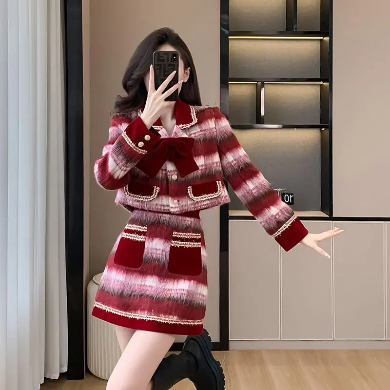 

UNXX 2024 New Arrivals Red Plaid Woolen Coat and Skirt Set for Women Autumn/Winter High-End New Year Outfit Office Lady Suit Set