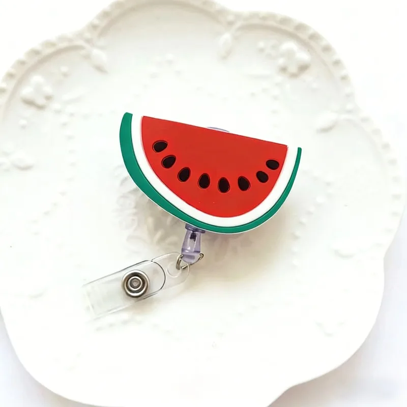 부드러운 실리콘 소재의 접이식 간호사 배지 릴, 귀여운 딸기 하트 무지개 꽃 ID 카드 홀더 끈