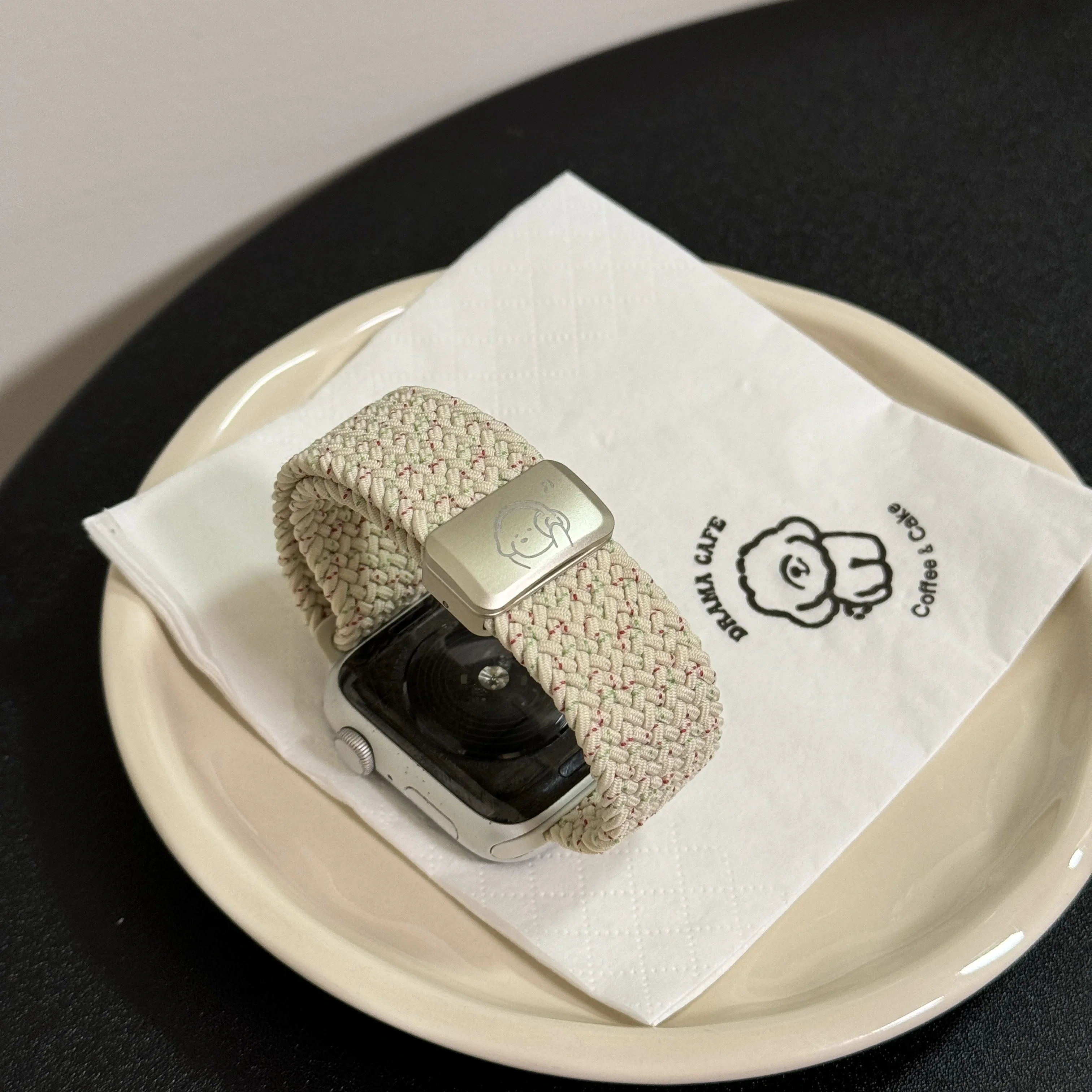 Suitable for Music dog Apple watch Ultra 49mm 9 8 7 45mm 41mm Strong magnetic buckle bracelet For Series 6 5 4 3SE 44mm 42mm 40m