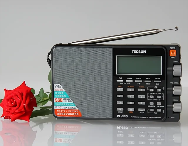 PL-880 TECSUN製 高感度デジタルポータブルラジオ Tecsun PL880 Portable Digital PLL Dual Conversion Radio