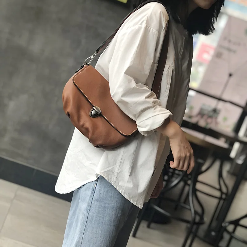

Genuine leather women's bag fashion buckle bag 2023 new underarm bag single shoulder crossbody women's bag small