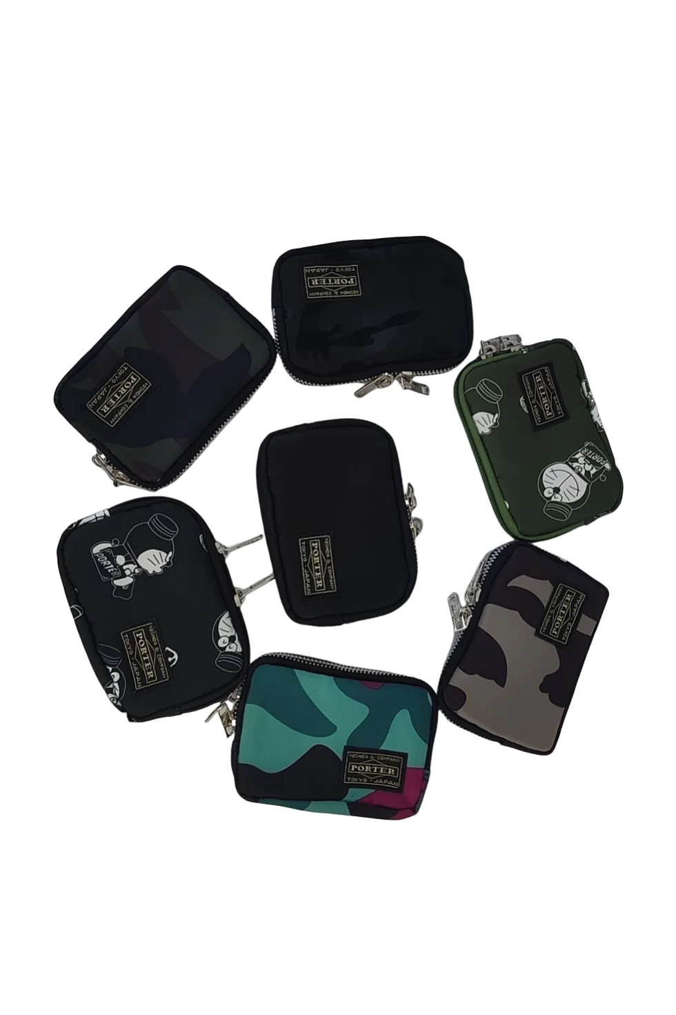 필수적인 실용성과 스타일을 갖춘 Porter Short Waterproof Small Wallet