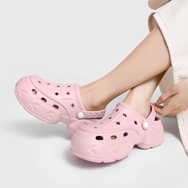 

Fashion Charms Clog Shoes Outdoor Women Slippers Thick Sole High Quality Cross Summer Sandals For Girls