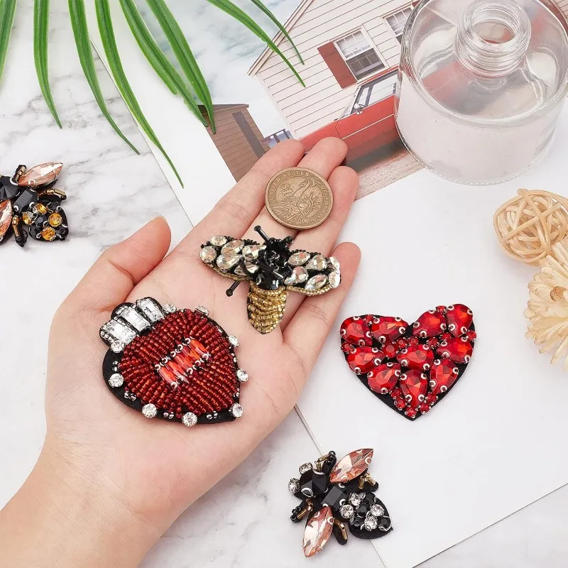 Toppe Termoadesive Con Perline E Cuori - Per Jeans, Borse E Cappelli, Colore Rosa, Confezione Da 10