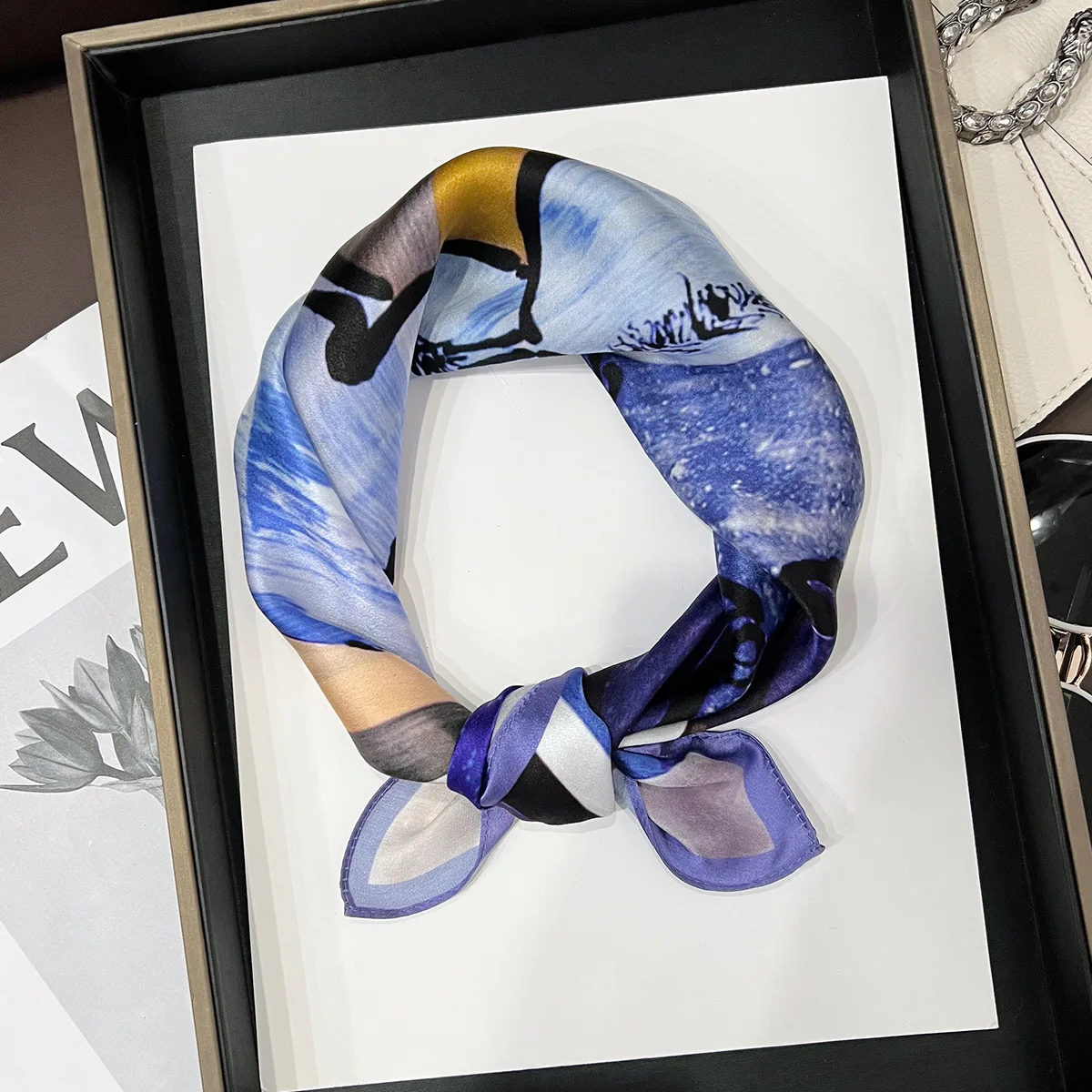 

Женский атласный шарф 100% из натурального шелка, женский шарф с принтом, Женская бандана, женские шарфы, шаль с высокой яркостью, хиджаб, шали