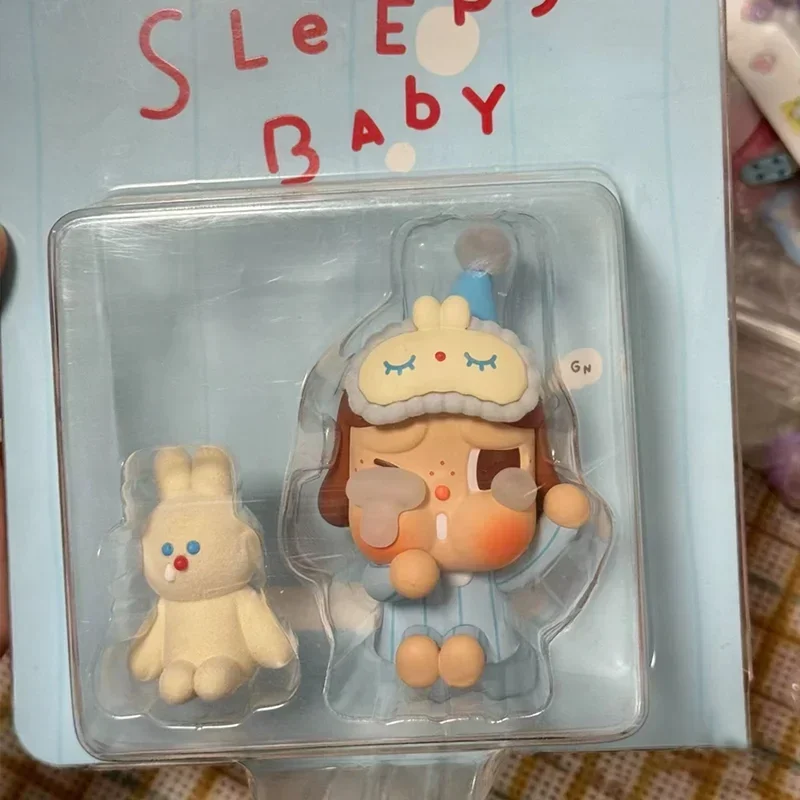 thumbnail image 1 of Figura de acción original de Crybaby Blue Pajama Elevator, lindas figuras kawaii para decoración del hogar, modelo de escritorio de dibujos animados, regalo sorpresa, 1 of 5