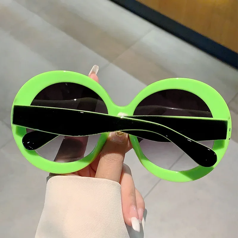 Oversized Round Big Frame Sunglasses Women For Men Luxury  display picture 1
