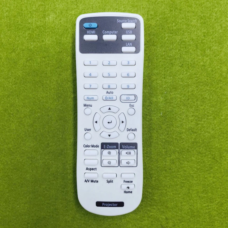 EPSON EB-S05 プロジェクター リモコン・付属品あり 中古】ビジネスプロジェクター EB-S31