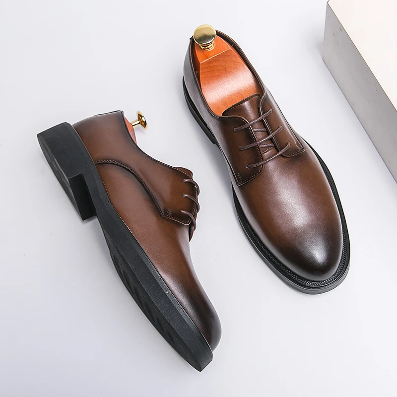 Spring Autumn Soft Sole Comfortable Casual Shoes Men's Outdoor Hiking Travel Shoes High End High Quality Men's Suit Dress Shoes 3