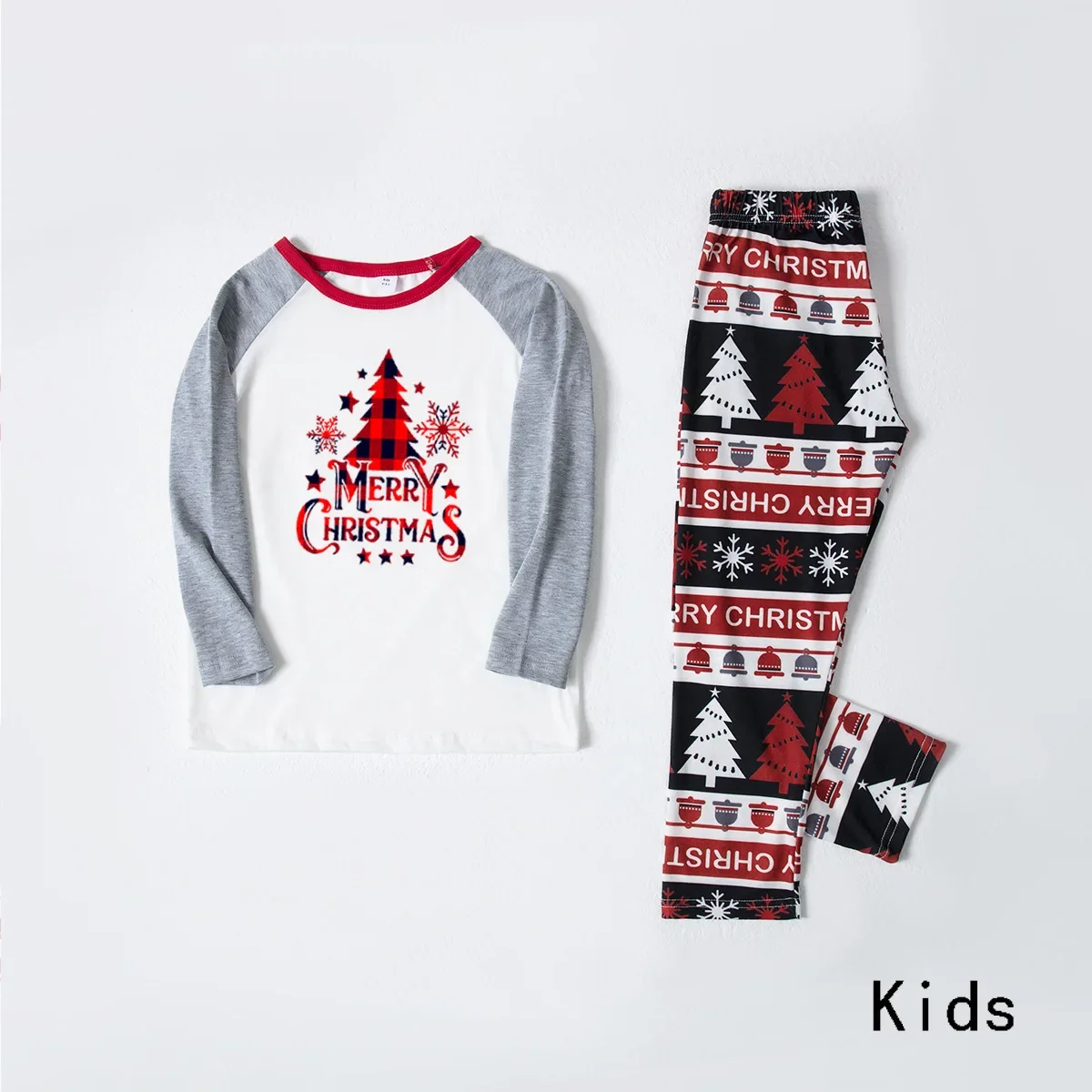 New 2024 Mom Daughter Dad Son Matching Pajamas Set Christmas Outfits Allover Print 2 Pieces Suit Sleepwear Xmas Family Look Pjs