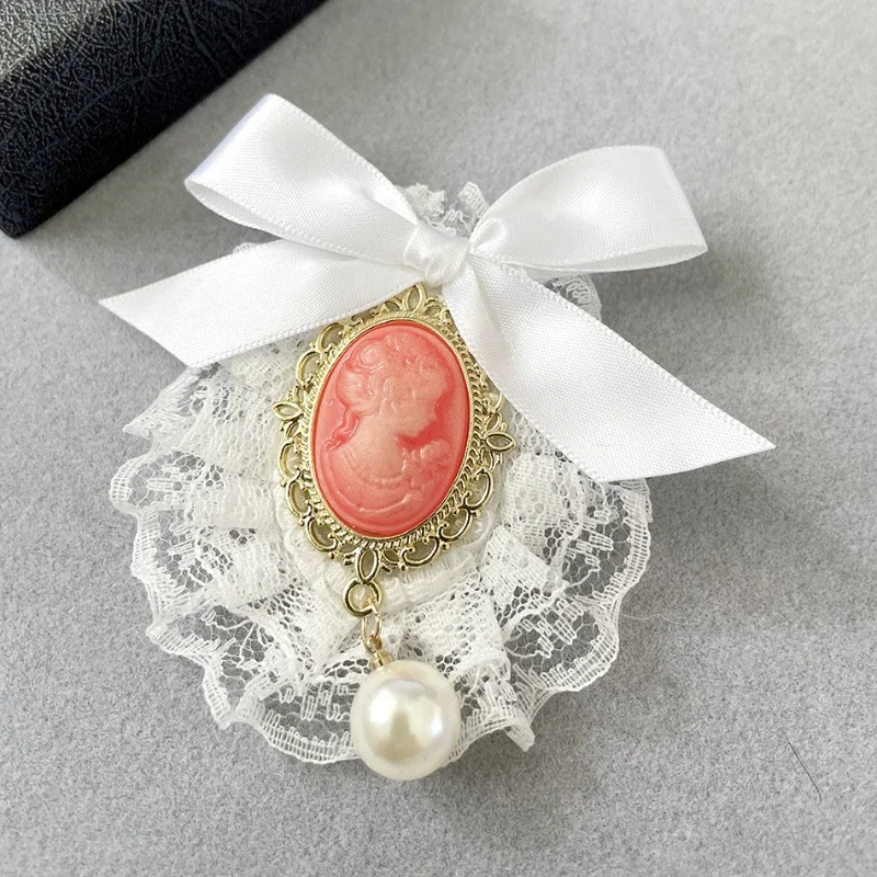 Spilla Vintage Con Piume E Perle Artificiali – Bianca, 8,5x15,5 Cm, Per Cappello O Abito