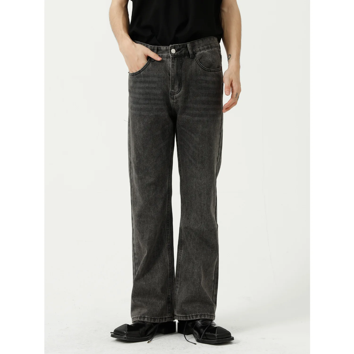 

High Quality Fashion Korean Personality Straight Denim Pants Micro-flare Solid Color Casual Jeans Men