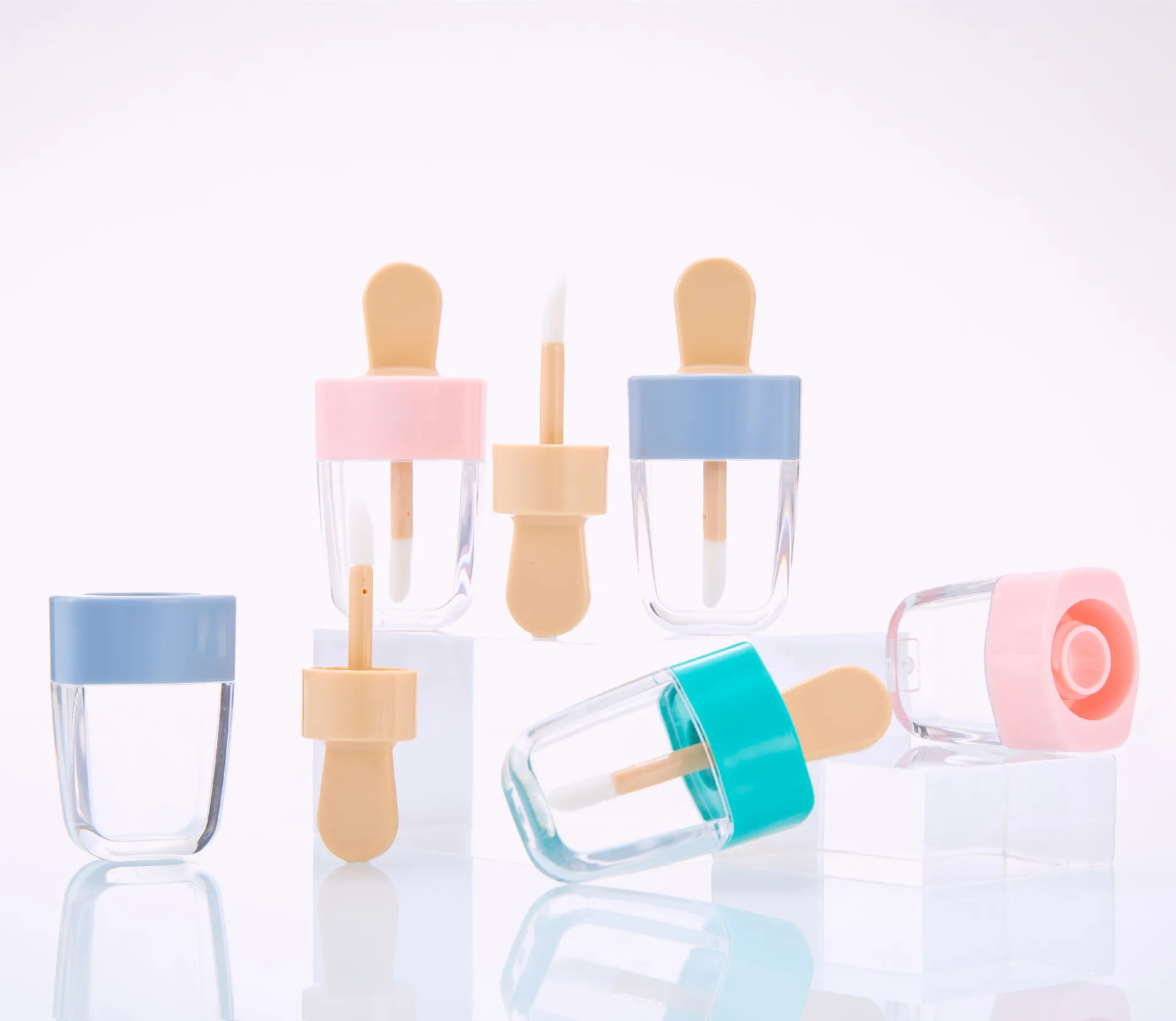 

5PCS 8ML Ice Cream Shaped Lip Balm Tube Empty Lip Gloss Container DIY Lipstick Refillable Bottle Makeup Cosmetic Sample Holder