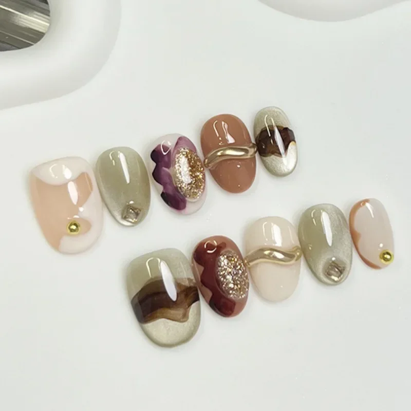 10PCS Light Luxury Amber Brown Gradient Short Oval Handmade Press on Nails Golden Patterns French False Nail Detachable Ins Nail 3 10PCS Light Luxury Amber Brown Gradient Short Oval Handmade Press on Nails Golden Patterns French False Nail Detachable Ins Nail - Image 3