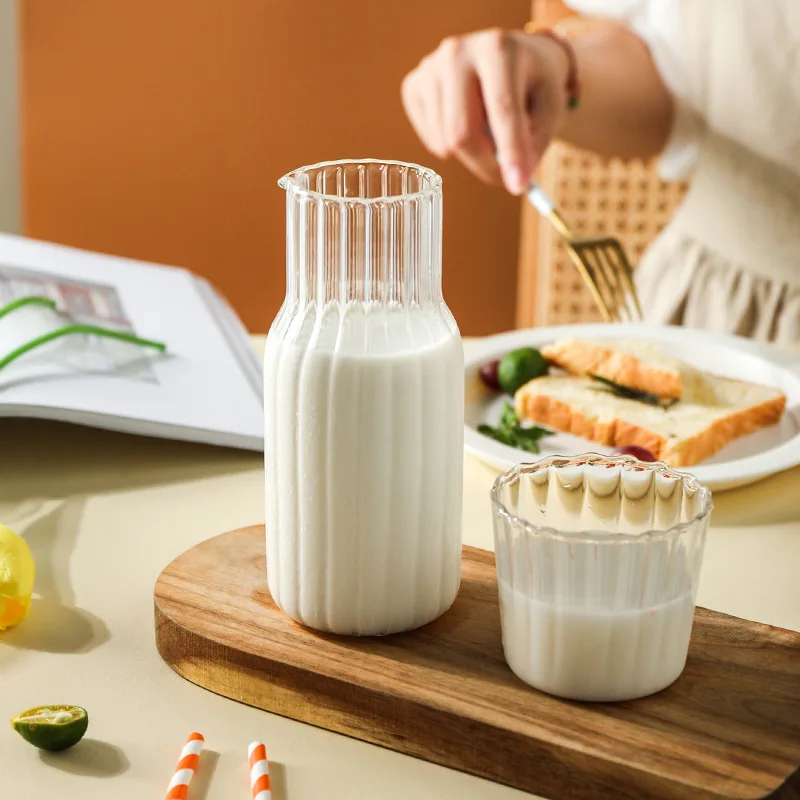 Bottiglia d'acqua in vetro con set di tazze in vetro, caraffa da comodino con bicchieri Tumbler, brocca per bevande al latte, tè_voghion.com