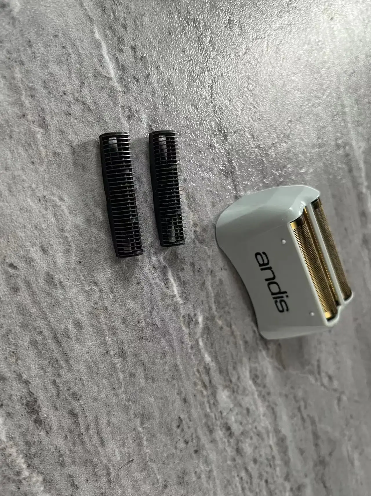 Рисунок 3 - Оригинальная бритва Andis Profoil Lithium Plus 17205