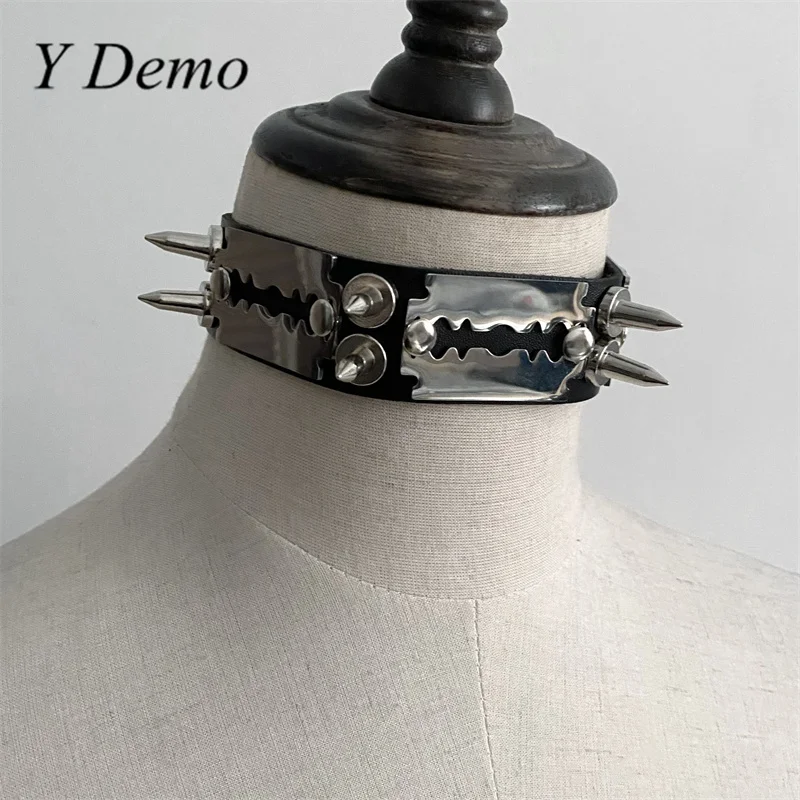 MILAKOO Cool Rivet Spike Studed PU Leather Choker Necklace
