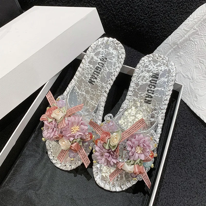 Summer Women Slippers New Style Flower Shining Face Wearing Slippers Casual Sandals Beach Shoes Fashion Women Shoes Sandals