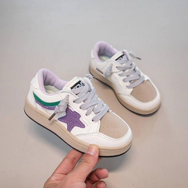 한국 스타일의 패셔너블한 빈티지 아동 스니커즈 남아용 더티 슈즈 레저 스포츠화 매직 테이프 편리한 고무 밑창