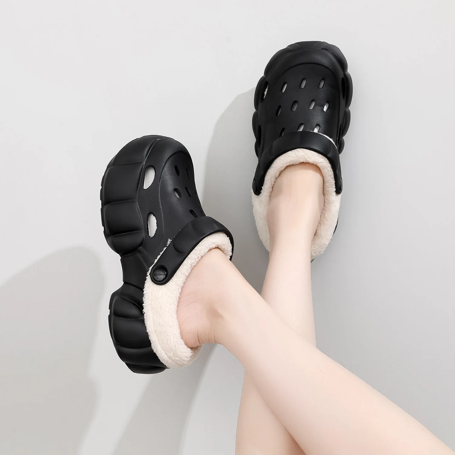 Men Slippers Winter plush cotton Indoor soft slippers Thick soft sole Beach garden shoes Soft slippers Plush slippers