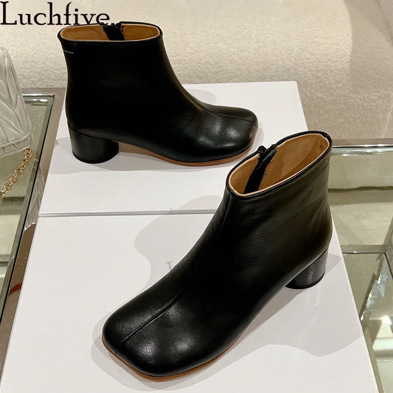 

Genuine Leather Chunky Heels Ankle Boots Women Autumn Runway Chelsea Short Boots Side zipper Fashion Motorcyle Boots feminine