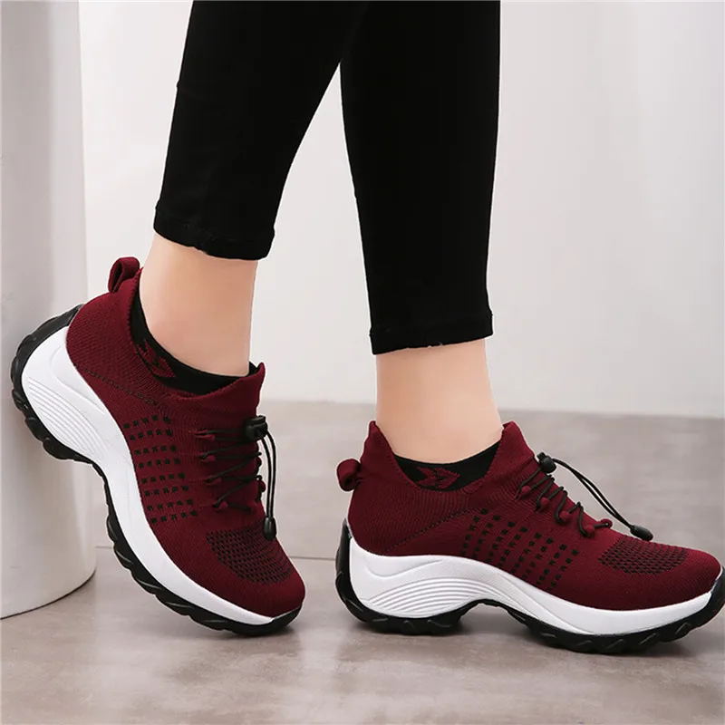 New women’s walking shoes